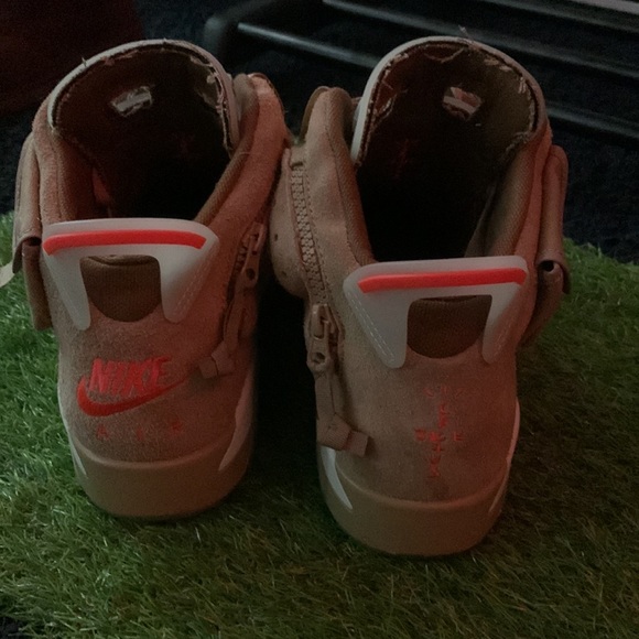 Jordan 6 travis Scott - Picture 3 of 3